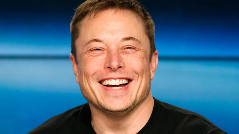 Elon Musk, Twitter Üzerinden Kendi Ürününün Reklamını Yaptı
