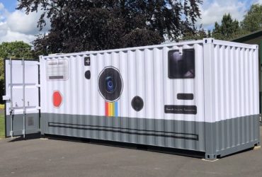 Bir Fotoğrafçı, Konteyneri Fotoğraf Makinesi Haline Getirdi