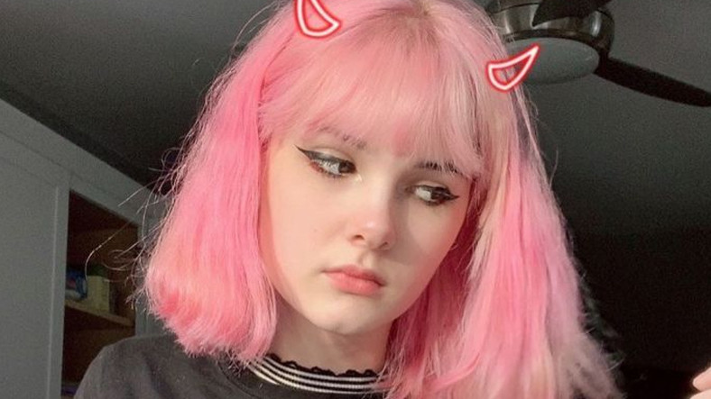 Hayatını Kaybeden Fenomenin Fotoğrafları Viral Oldu