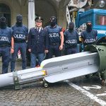 İtalyan Polisi, Neo Nazi Baskınlarında Füze Ele Geçirdi