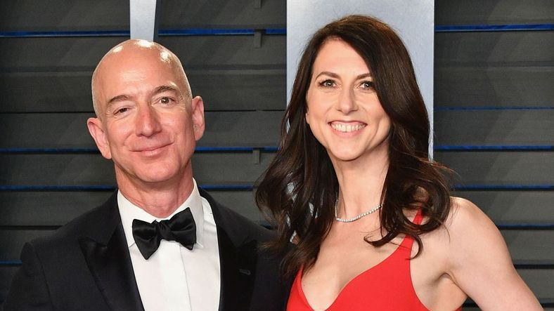 Jeff Bezos, 38 Milyar Dolar Kaybetse De Dünyanın En Zengini