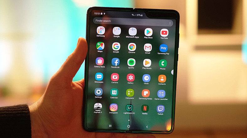 Samsung, Galaxy Fold'un Ekran Sorunlarını Nihayet Düzeltti