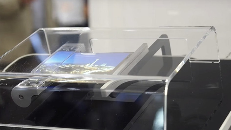 Sony'nin Katlanabilir Telefonunda 10x Zoom Bulunacak