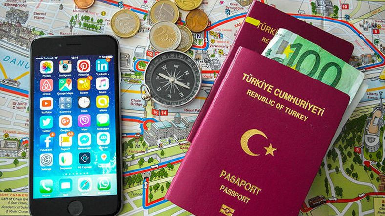 Yurt Dışından Getirilen Telefon Harcı, 1500 TL’ye Çıkarıldı